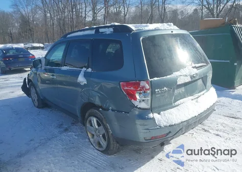 2010 Subaru Forester 2.5X Premium z USA, uszkodzony, nr VIN JF2SH6CC0AH764848